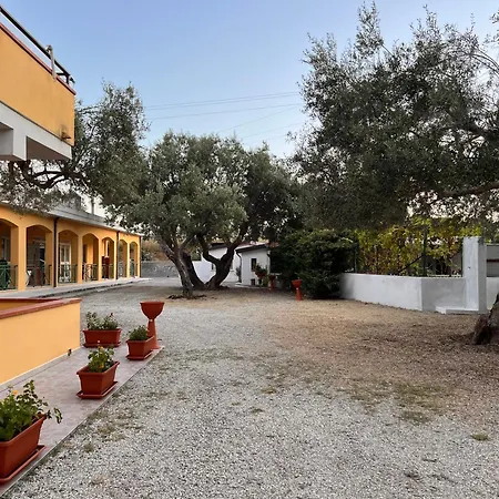 Il Pantheon - Ermes Fuscaldo